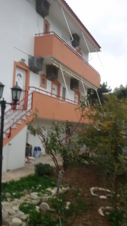 Xenos Apartments Keratókambos Dış mekan fotoğraf